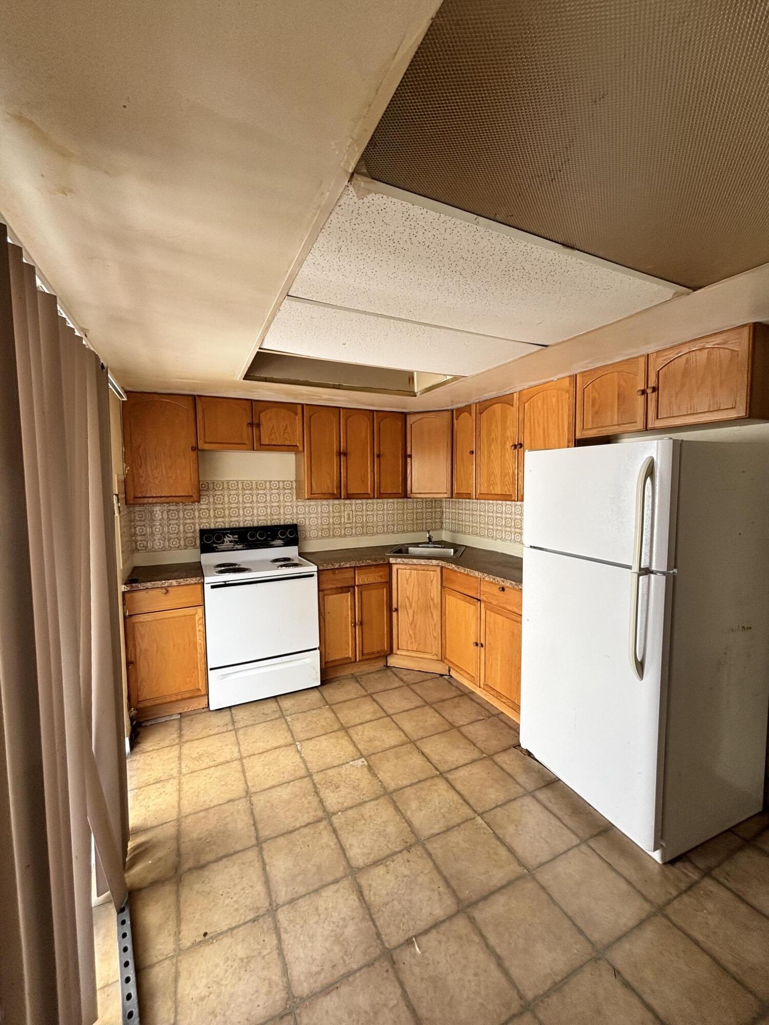 LYNN PARK REPLAT - Residential