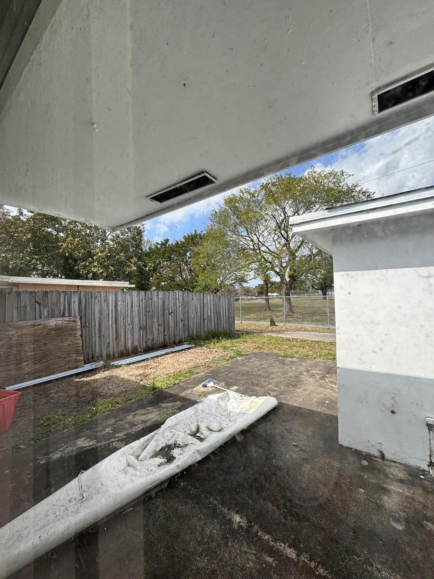 LYNN PARK REPLAT - Residential