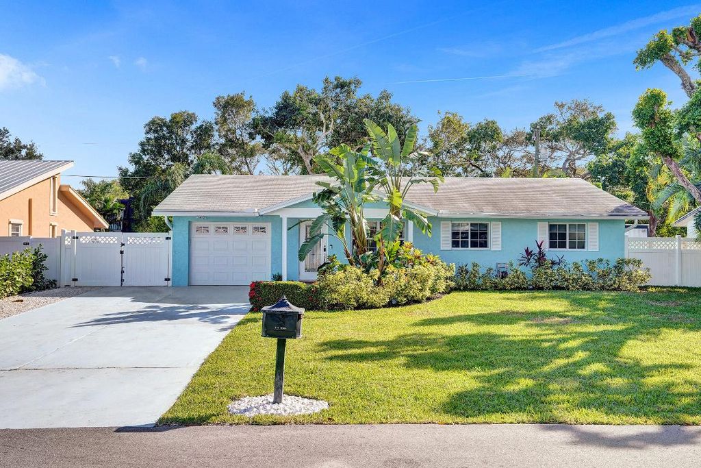 Photo of 2587 Jaeger Drive, Delray Beach, FL 33444 (MLS # R11024737)