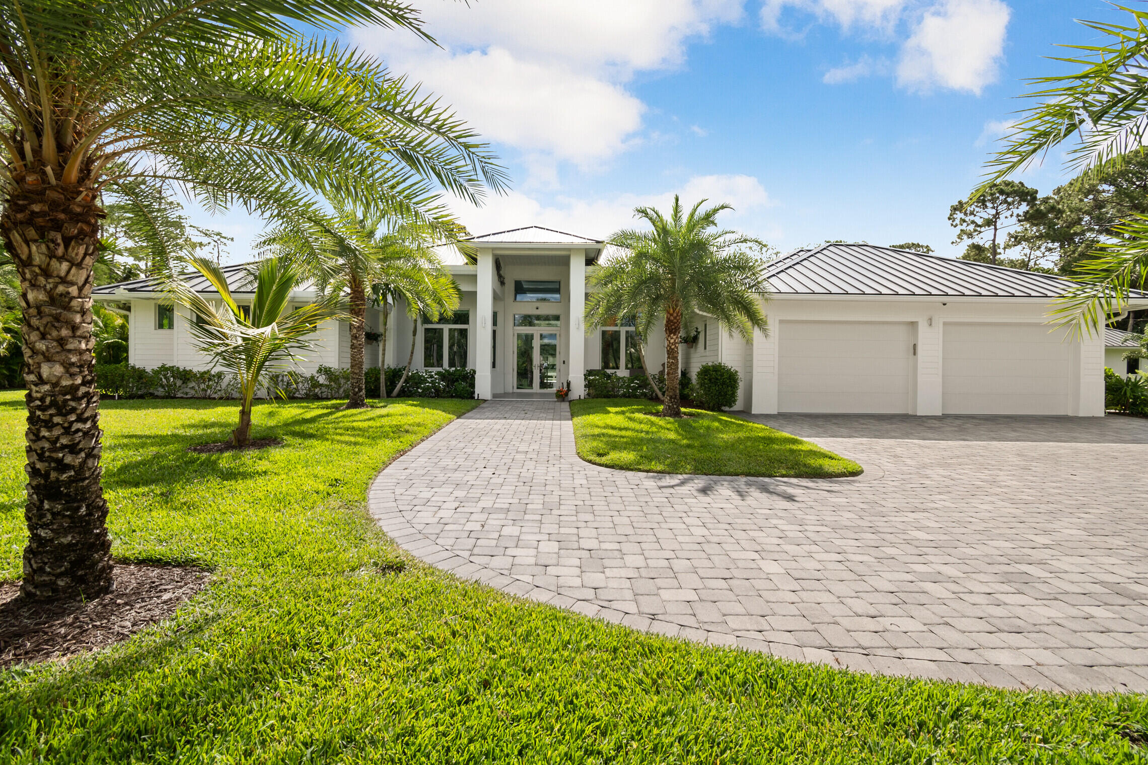 Palm Beach Country Estate - Residential