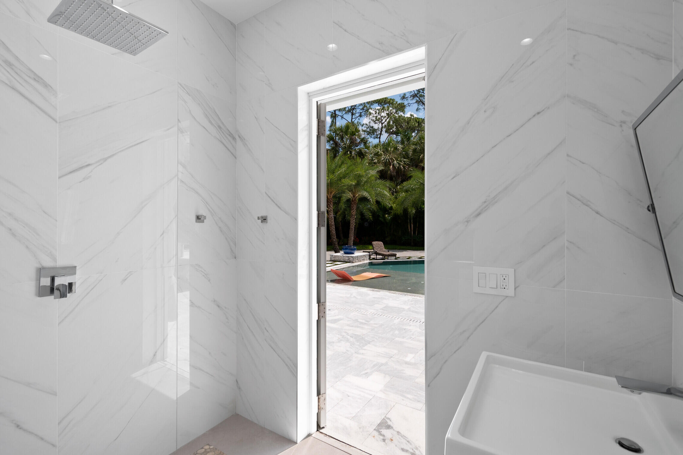 Palm Beach Country Estate - Residential