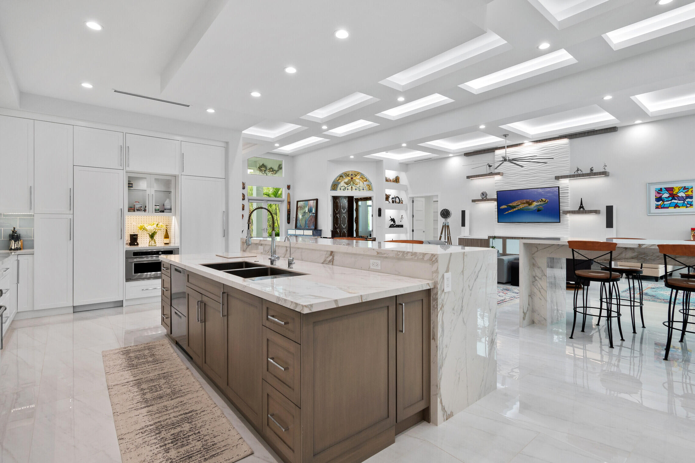 Palm Beach Country Estate - Residential