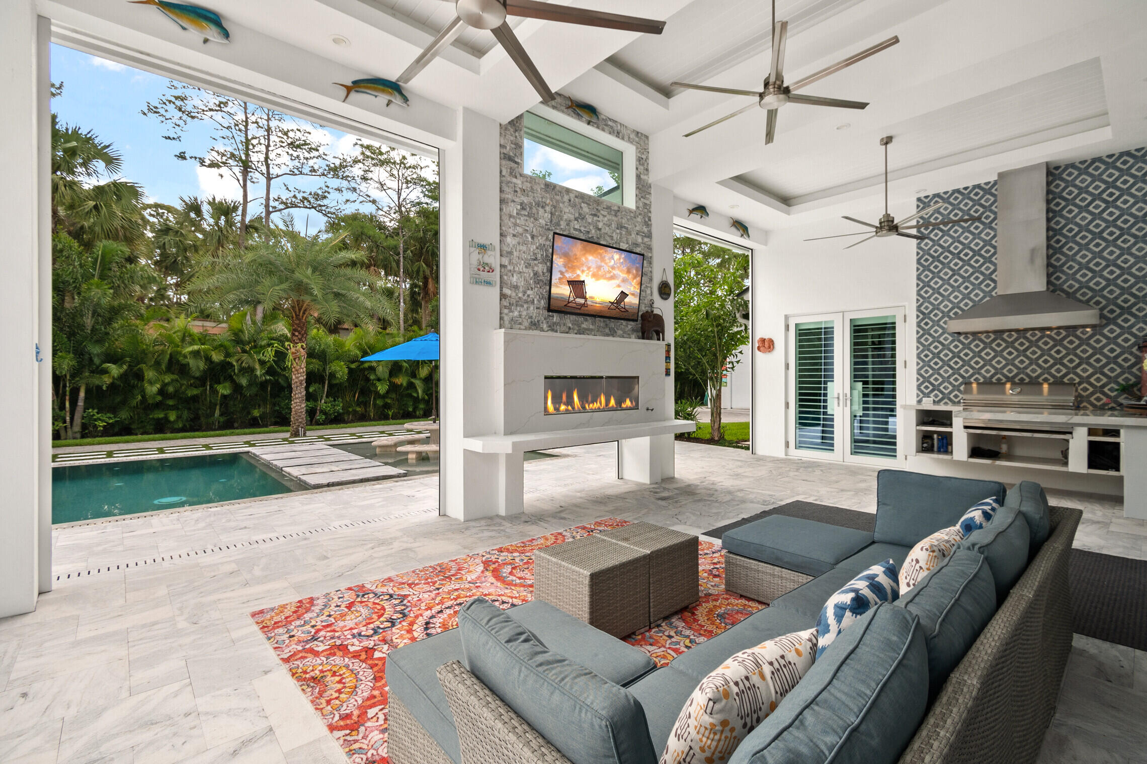 Palm Beach Country Estate - Residential