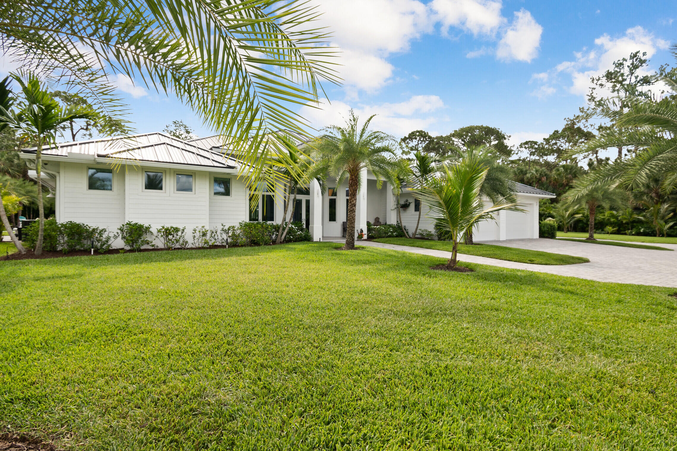 Palm Beach Country Estate - Residential