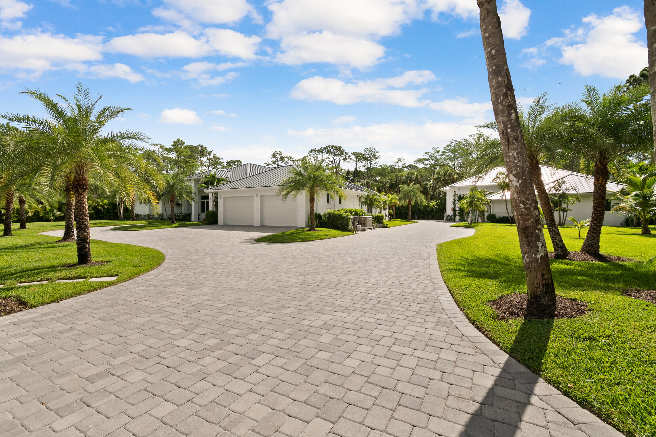 Palm Beach Country Estate - Residential