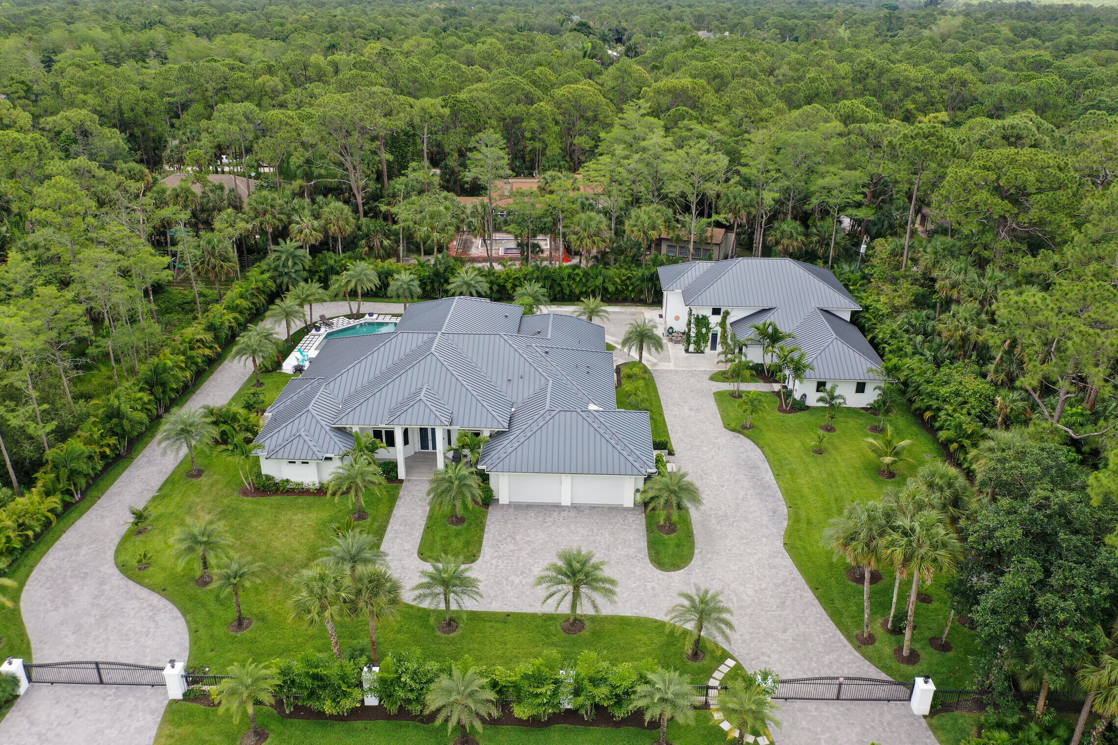 Palm Beach Country Estate - Residential