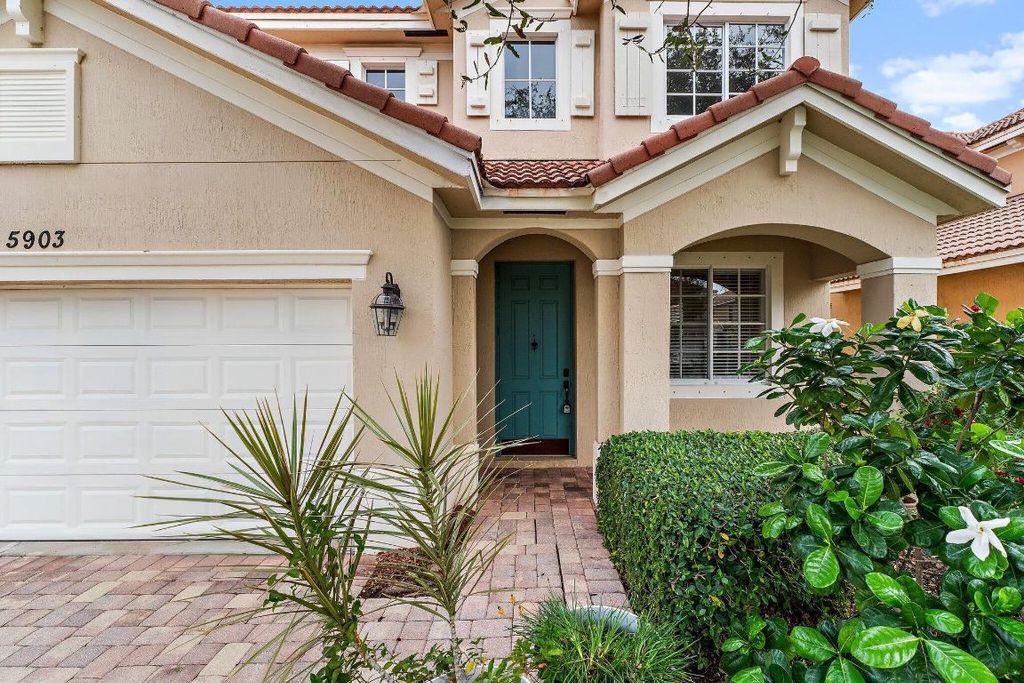 Photo of 5903 SE Crooked Oak Avenue, Hobe Sound, FL 33455 (MLS # R11154202)