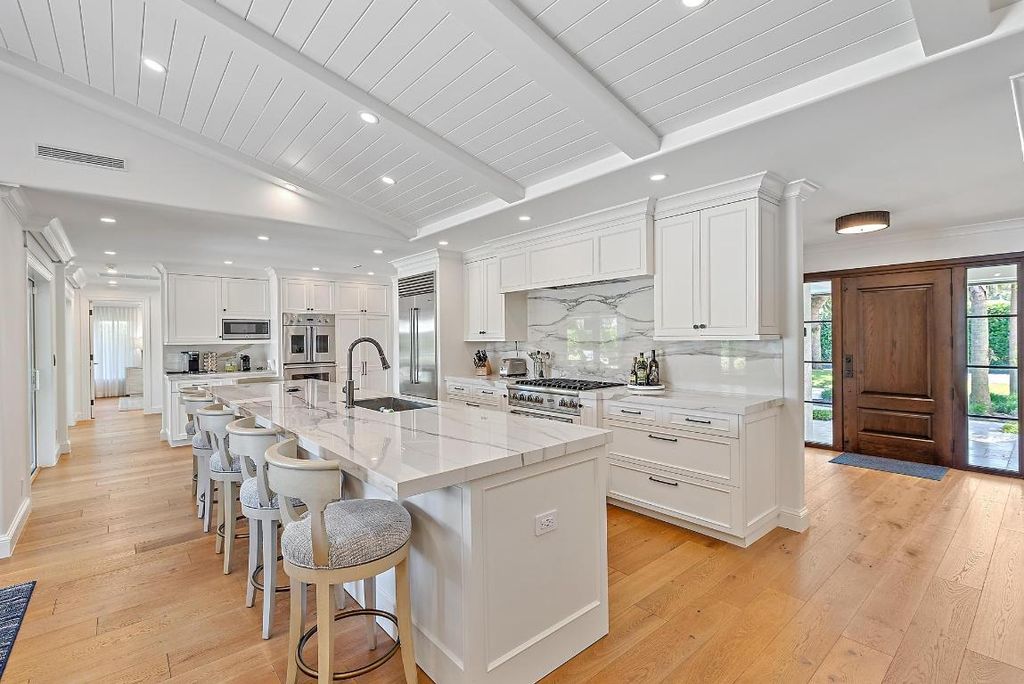 Photo of 2408 Bay Village Court, Palm Beach Gardens, FL 33410 (MLS # R11132984)