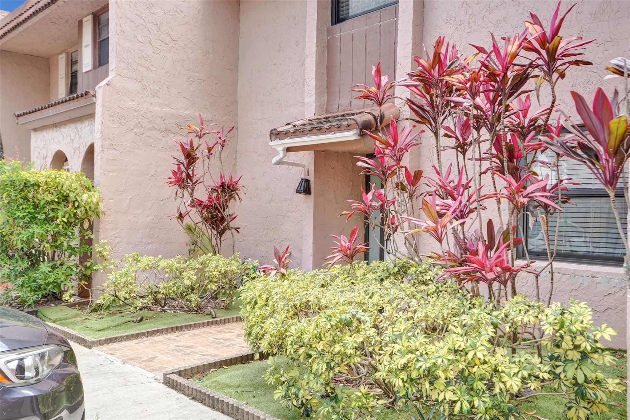 45 Seville Cir 4-47