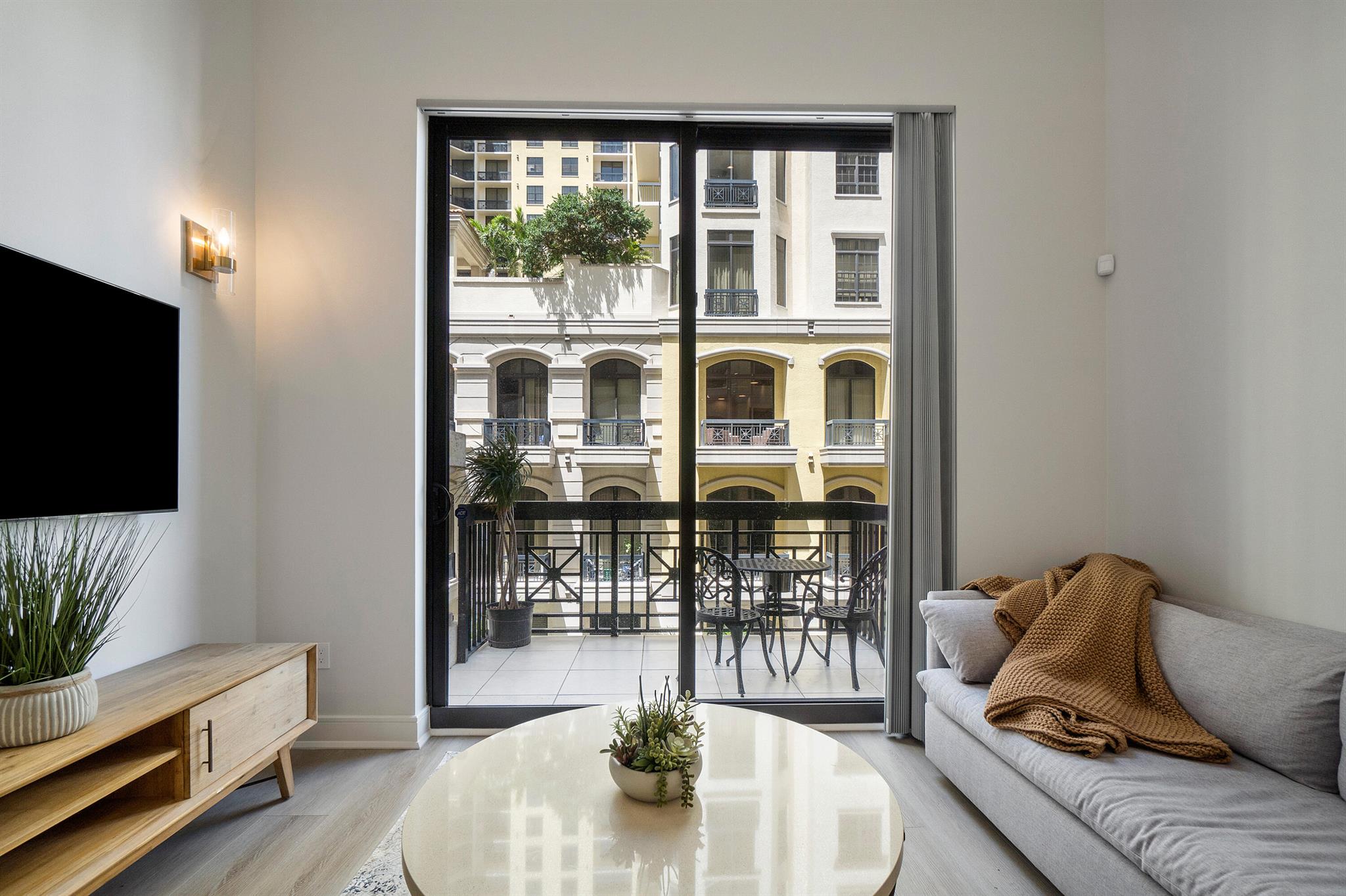 ONE CITY PLAZA CONDO - Residential