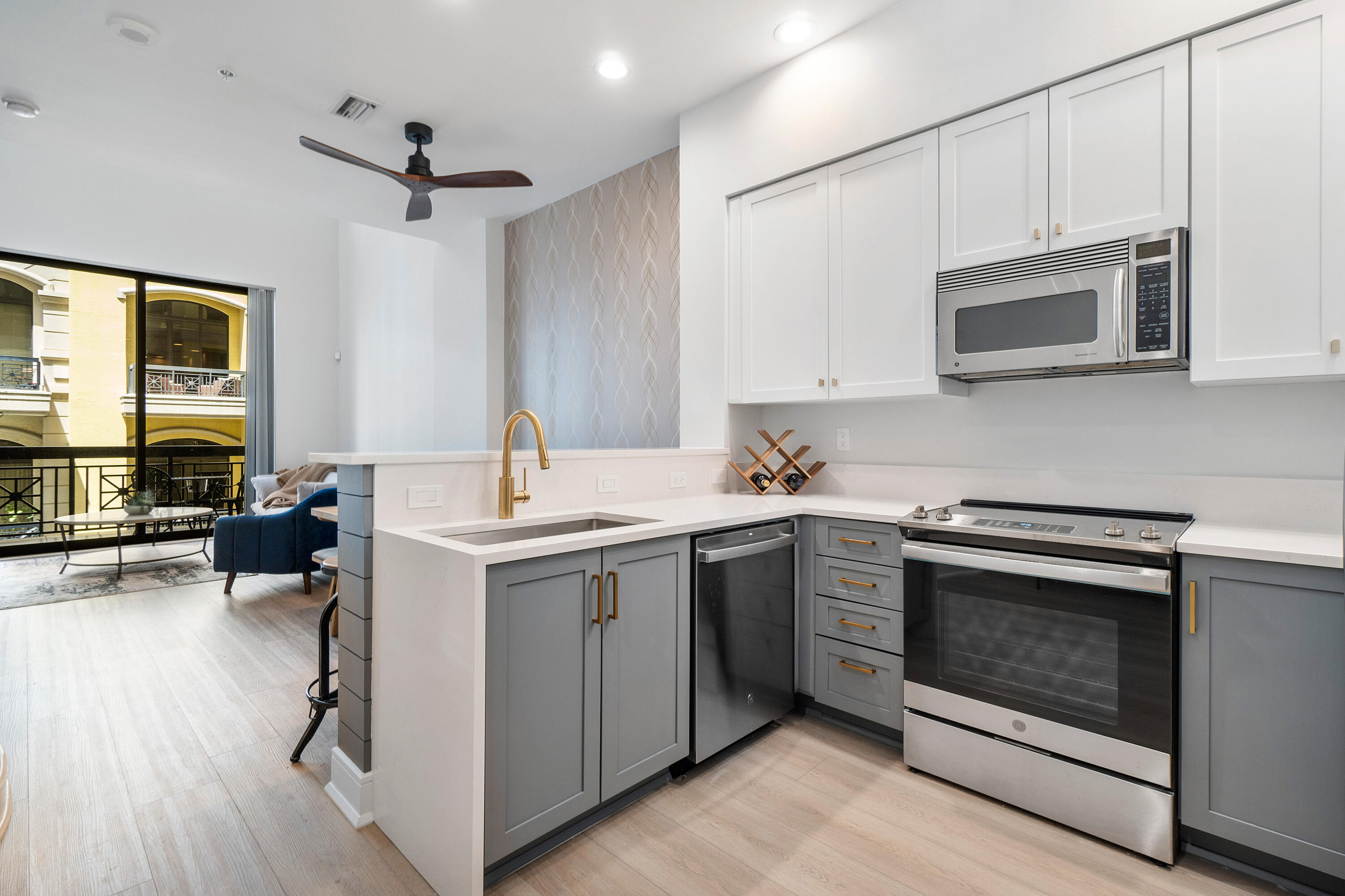 801 S Olive Avenue 430