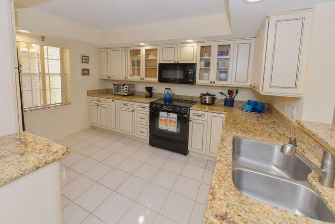 ATLANTIS SHERBROOKE VILLAS SOUTH CONDO - Residential Lease