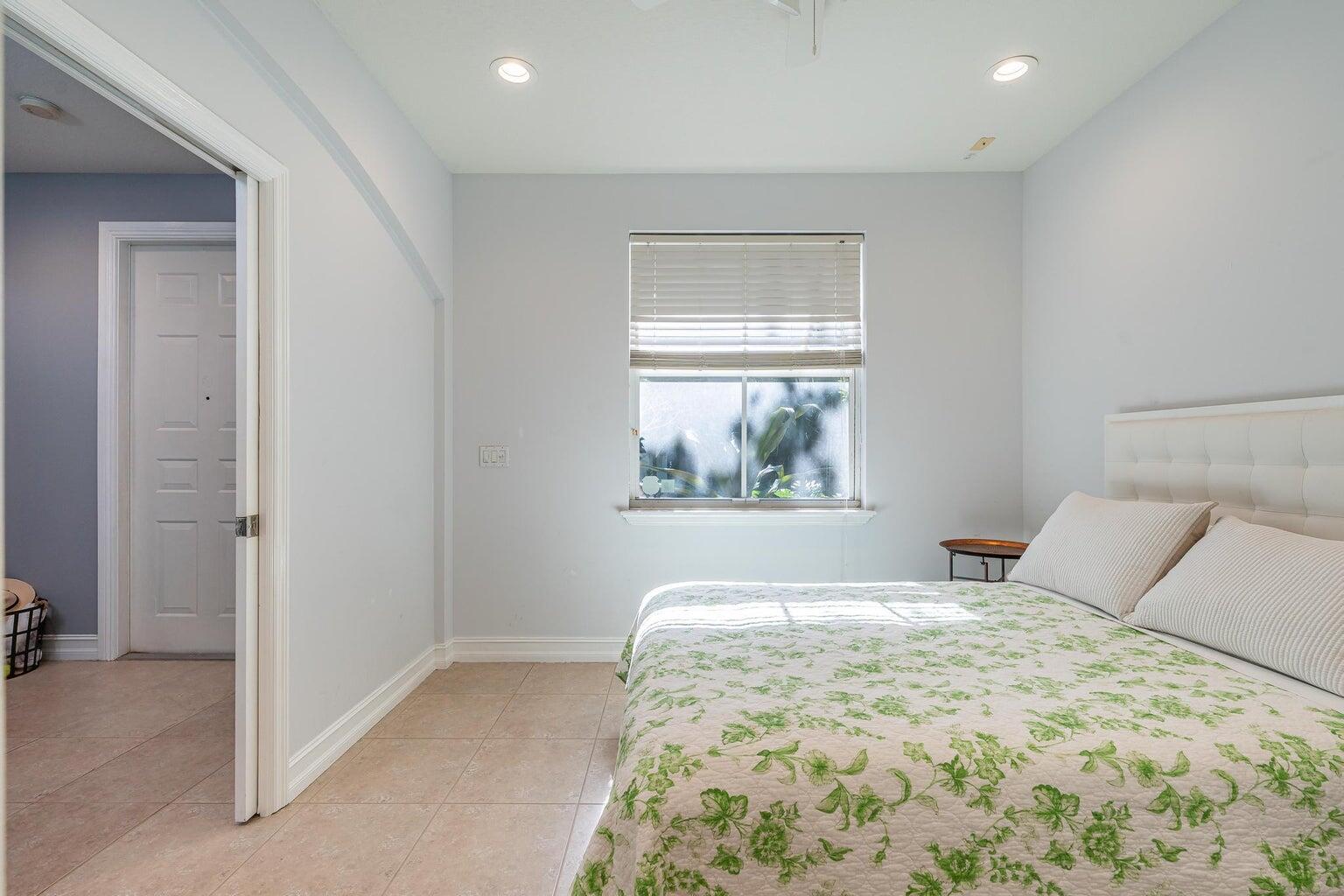 ATLANTIC GROVE - Residential Lease