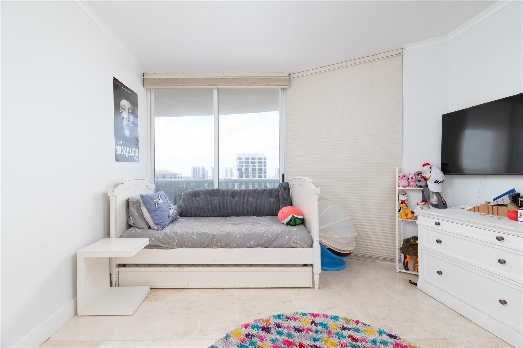 PINNACLE - Residential