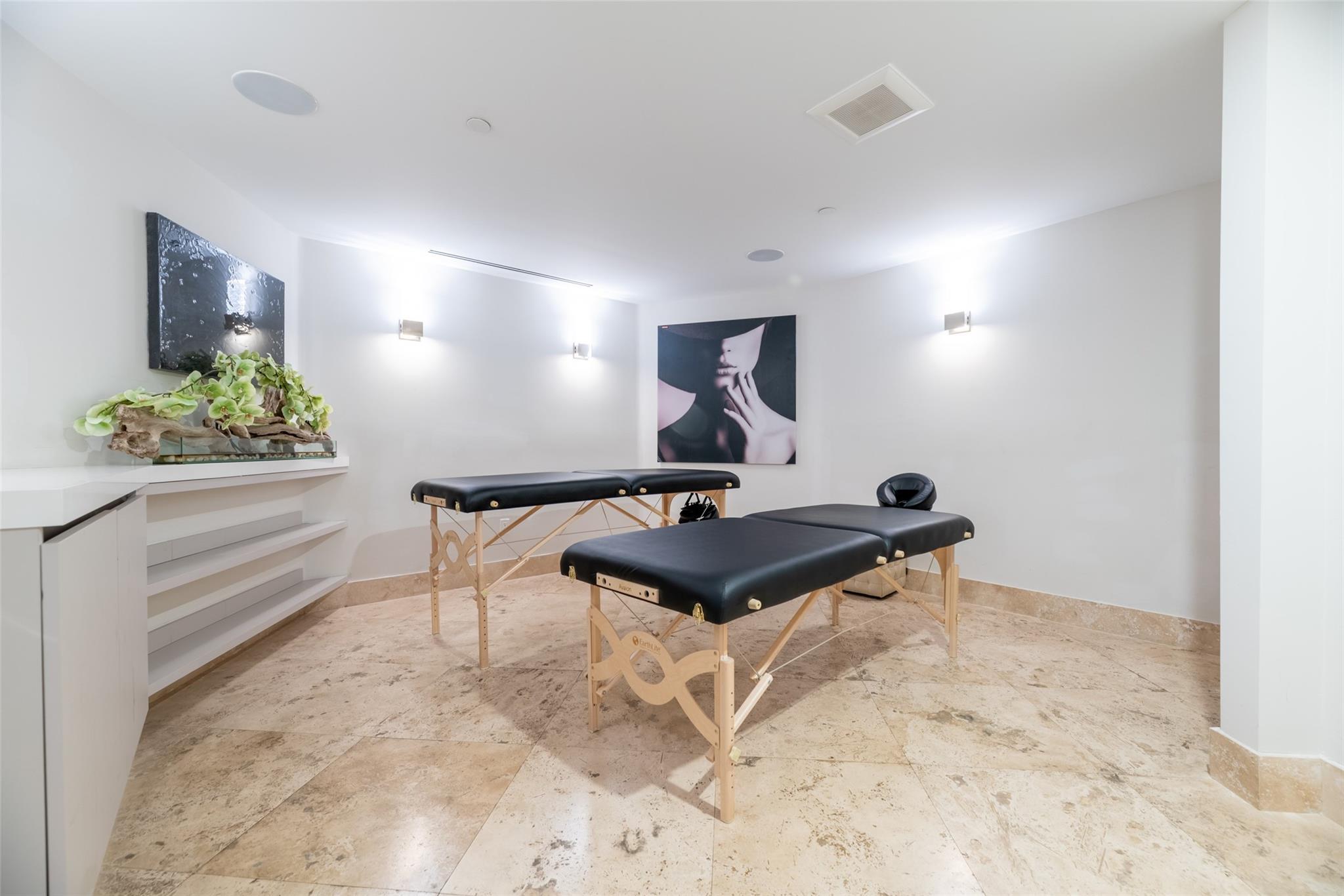 PINNACLE - Residential