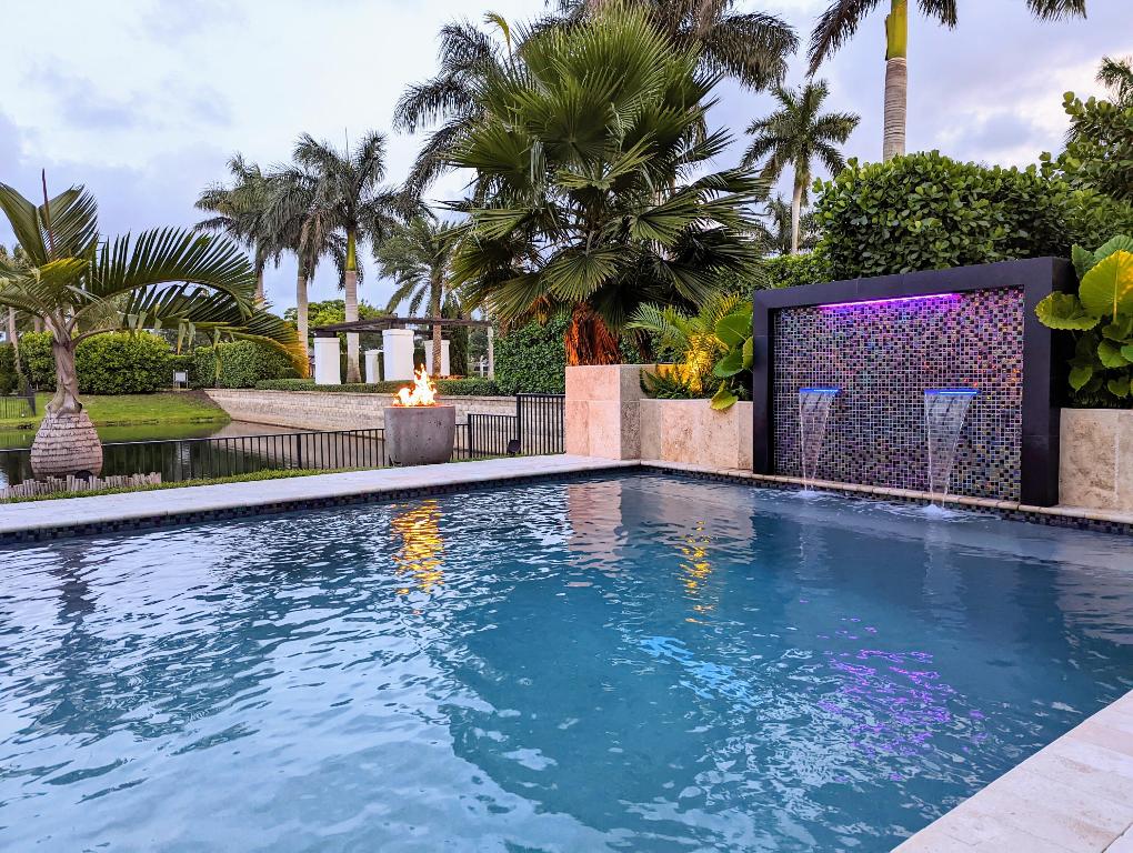 ROYAL PALM POLO - Residential Lease