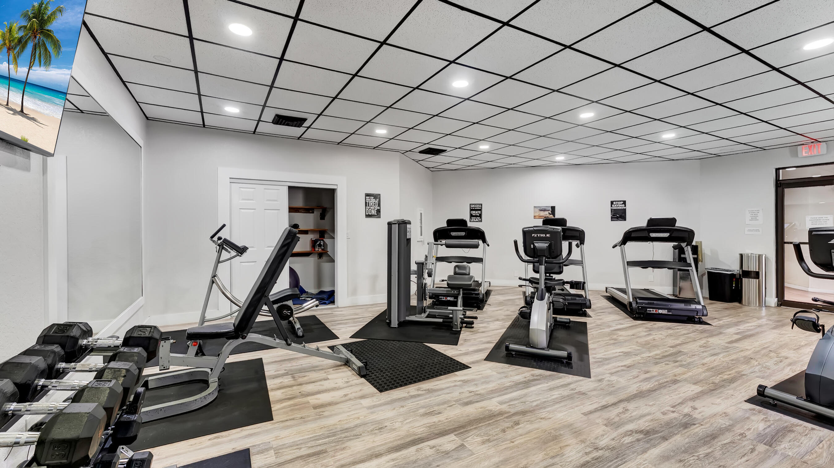 LAVERS DELRAY RACQUET CLUB CONDO - Residential Lease