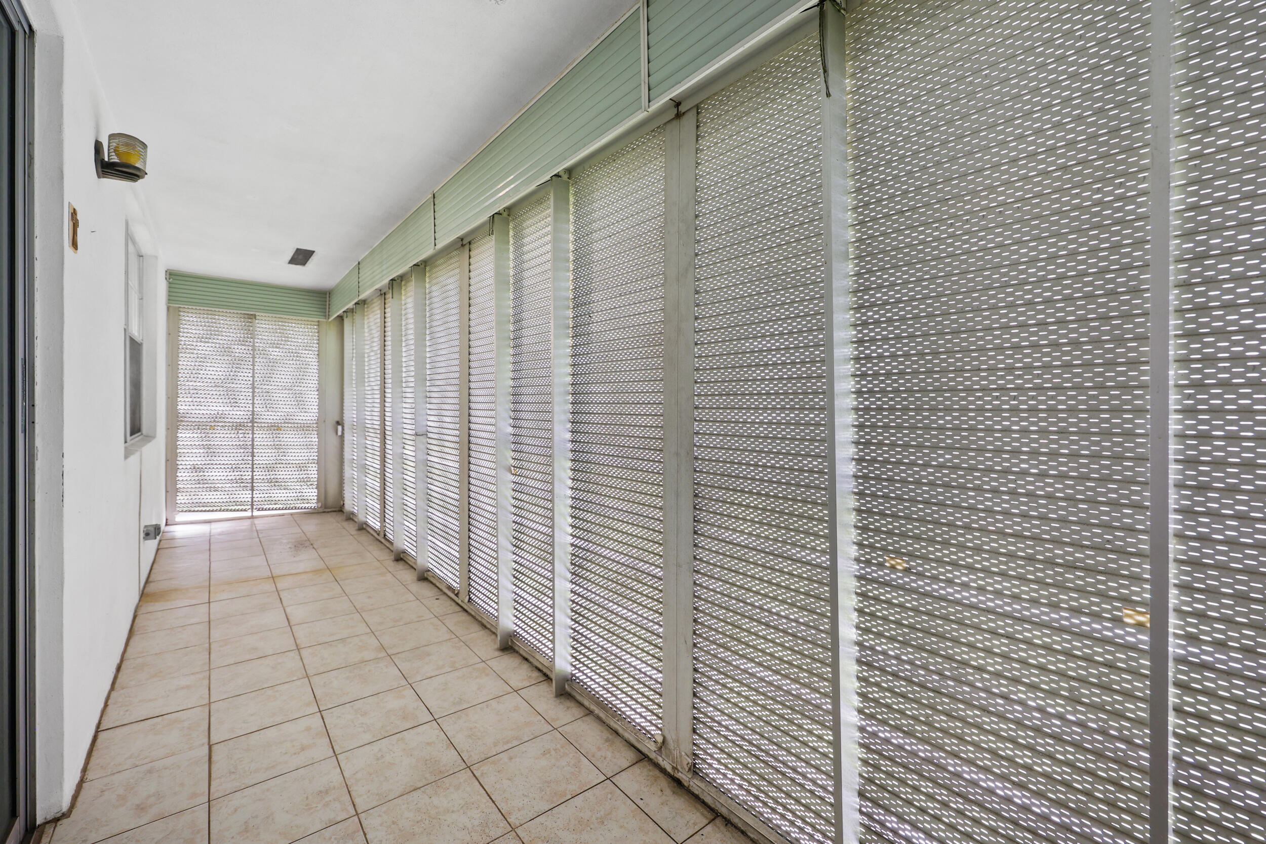 MARKHAM R CONDO - Residential