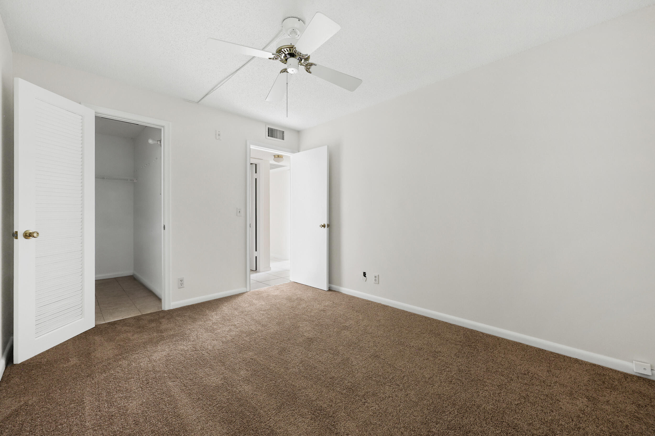 MARKHAM R CONDO - Residential