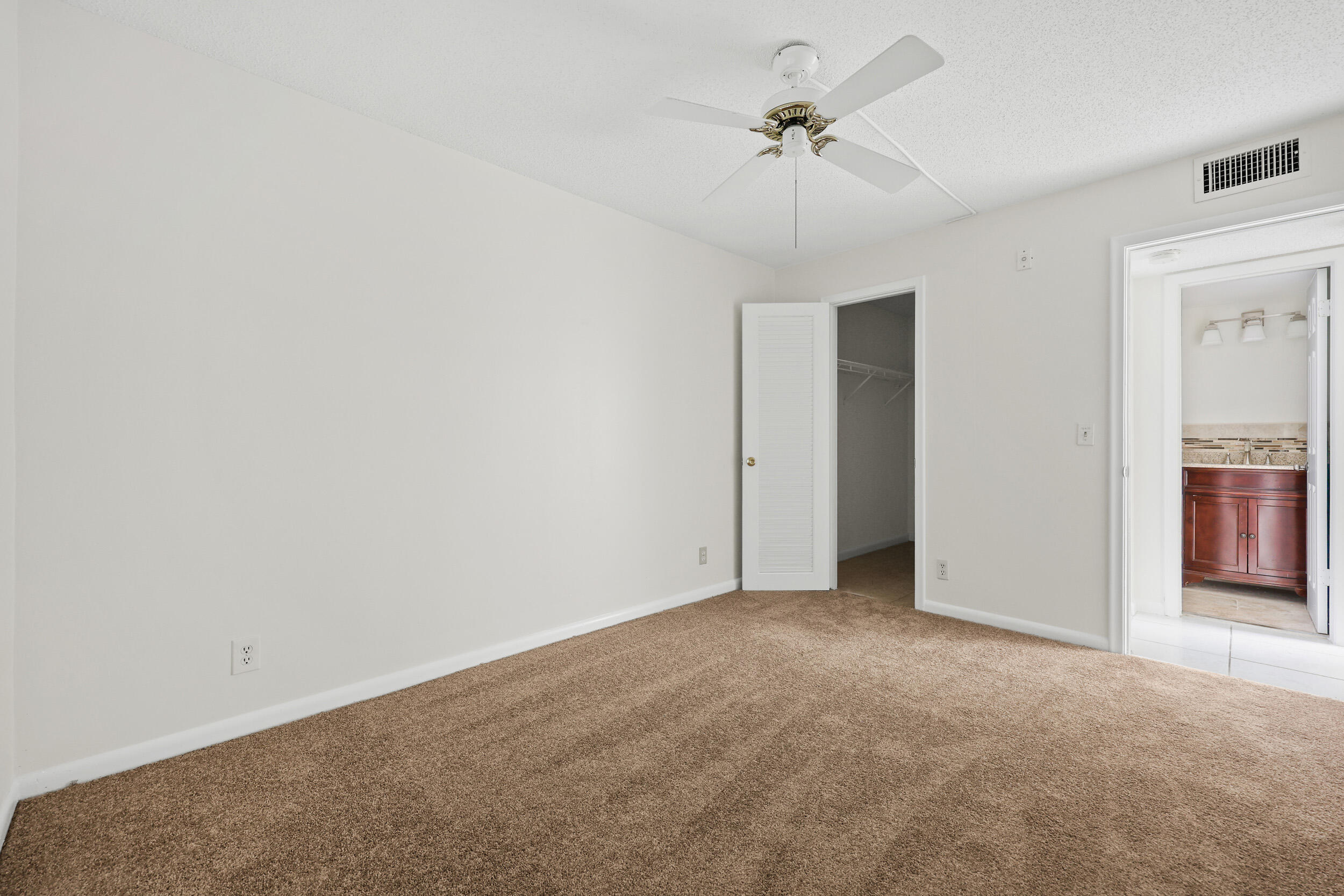 MARKHAM R CONDO - Residential