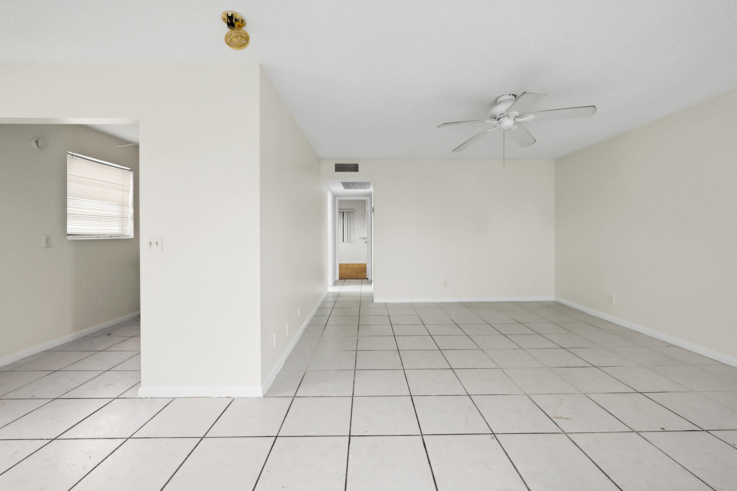 MARKHAM R CONDO - Residential