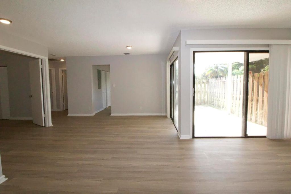 Photo of 9212 Roan Lane, West Palm Beach, FL 33403 (MLS # R11140452)
