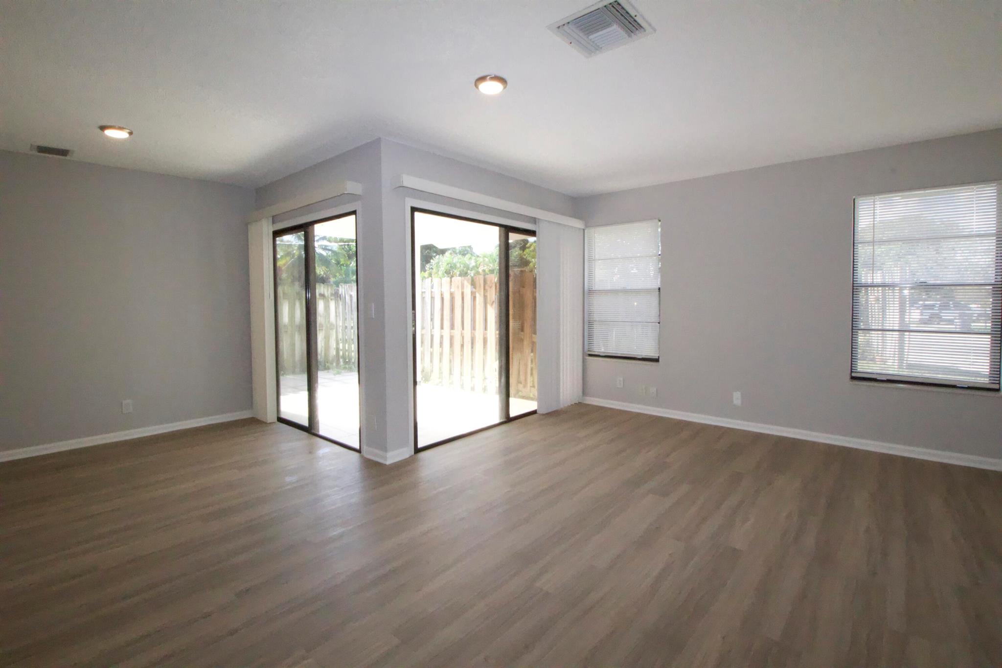 Palm Villas - Residential Lease