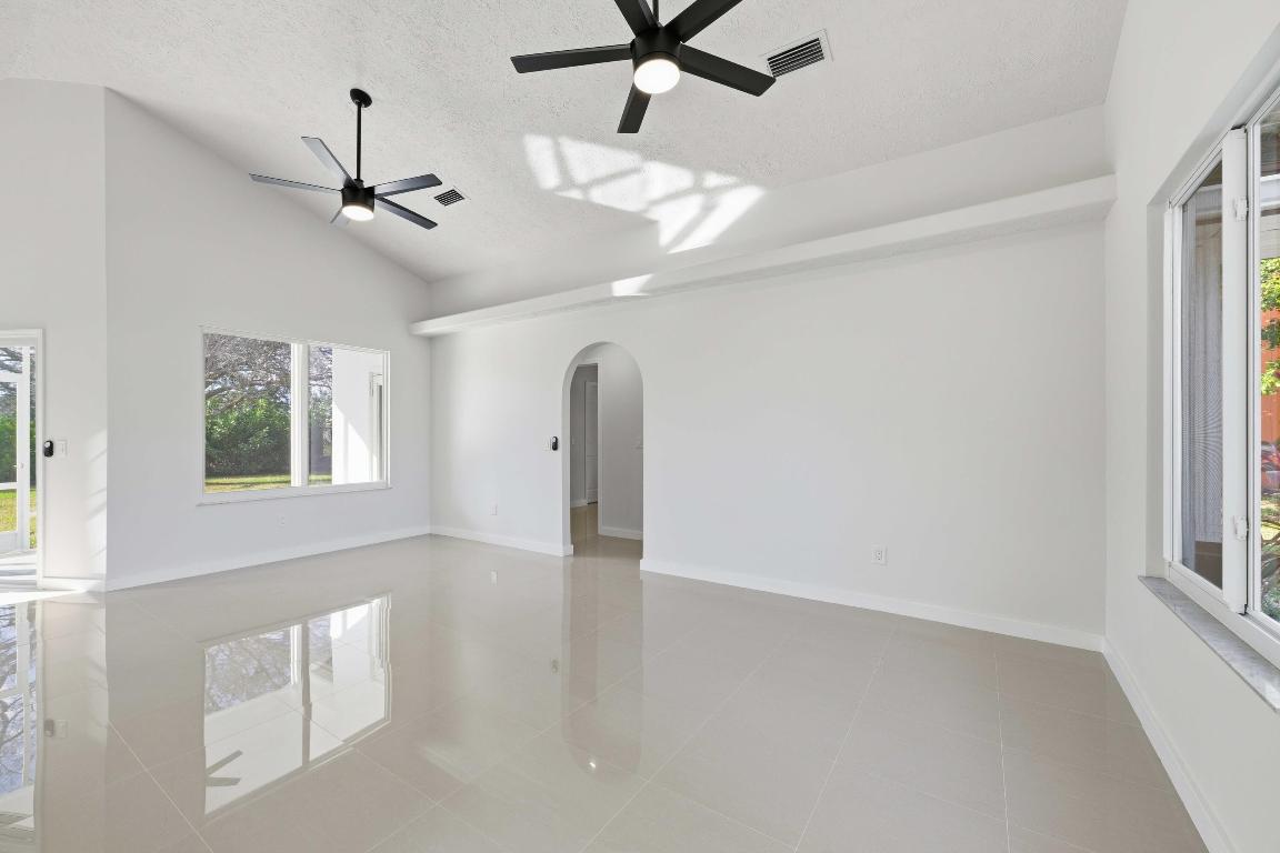 PORT ST LUCIE SECTION 39 - Residential