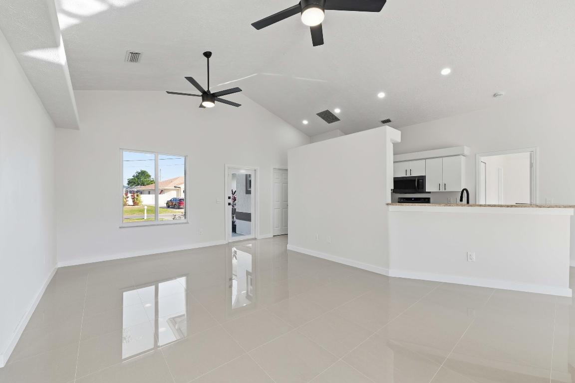 PORT ST LUCIE SECTION 39 - Residential