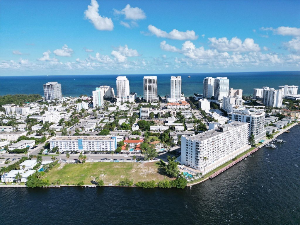 527 Orton Avenue 302B