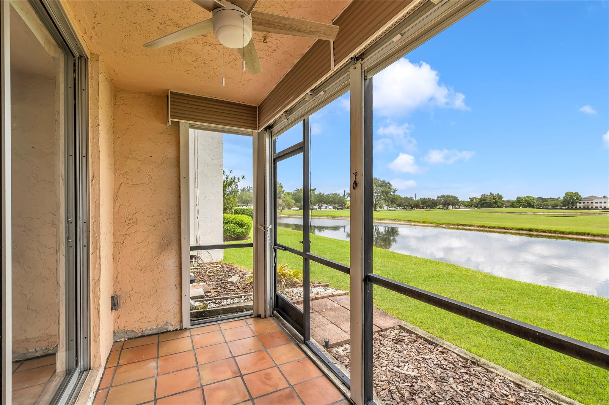 ROLLING HILLS GOLF & TENN - Residential