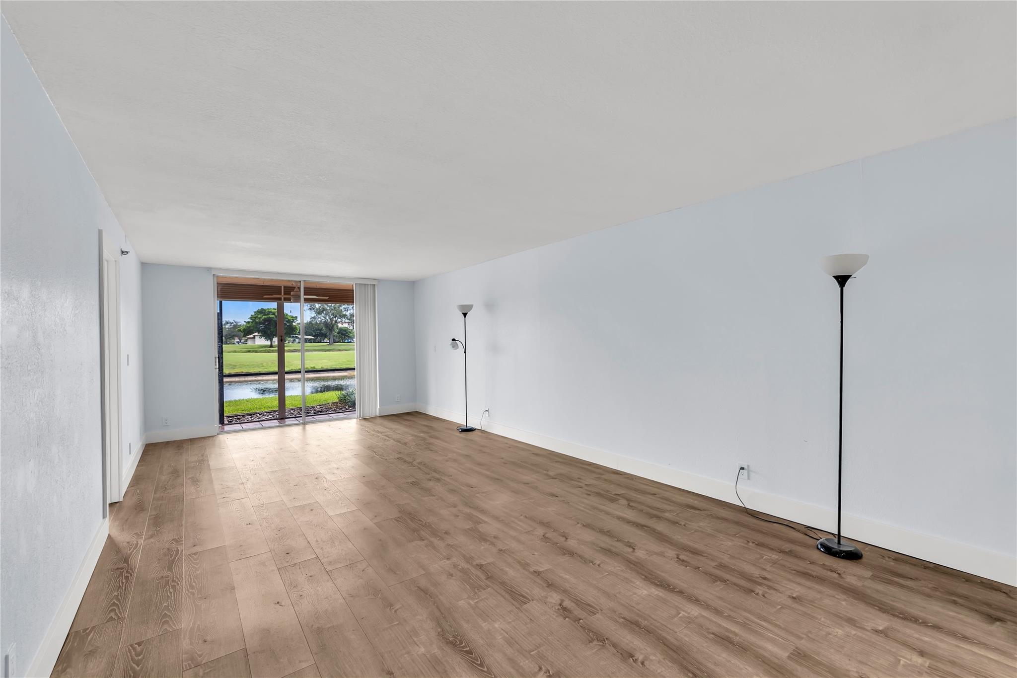 3100 W Rolling Hills Cir 109