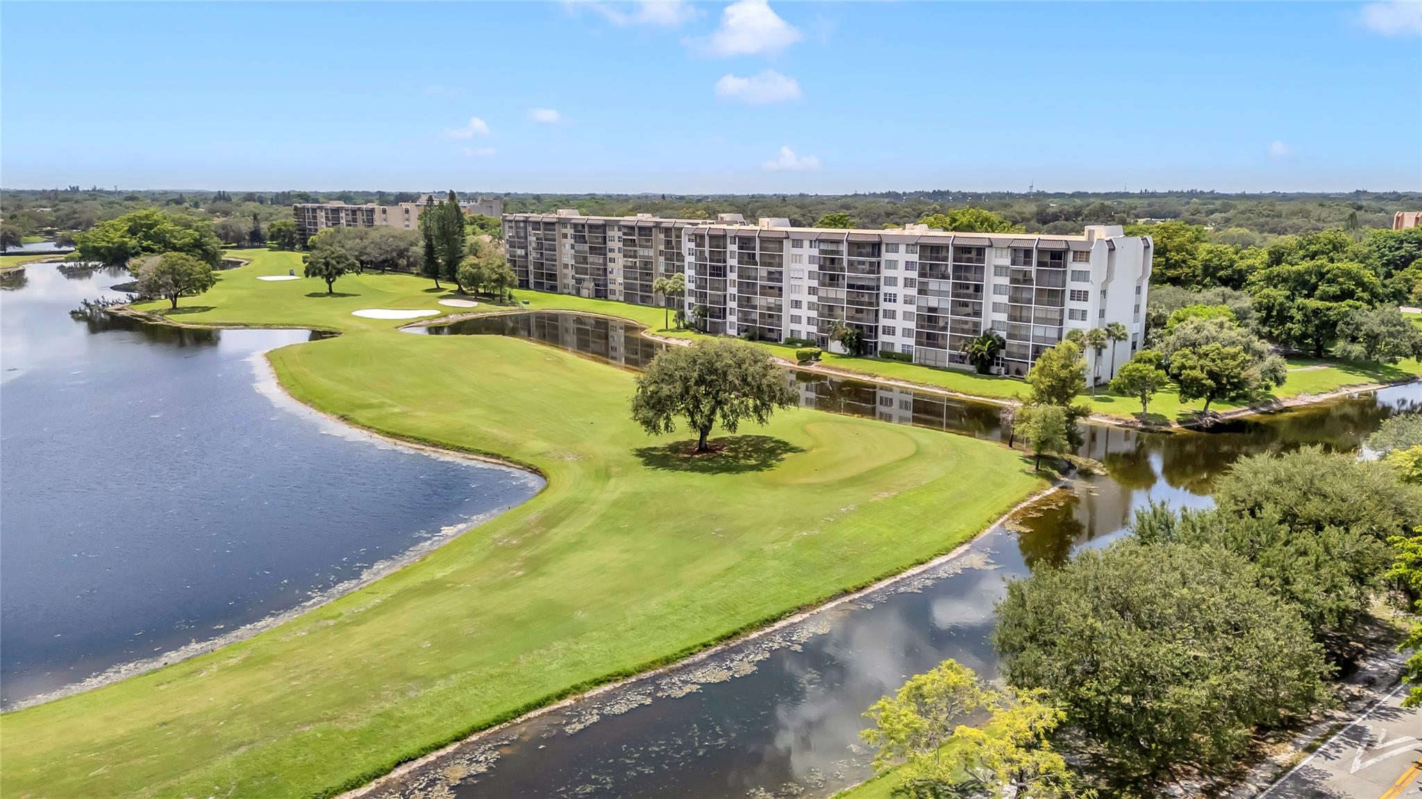 ROLLING HILLS GOLF & TENN - Residential