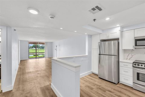 3100 W Rolling Hills Cir 109 Davie FL 33328