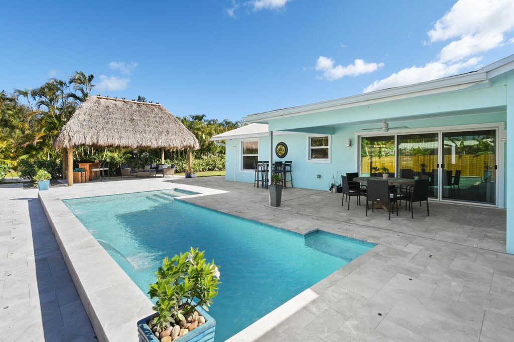 Photo of 4835 Bimini Road, Jupiter, FL 33469 (MLS # R10933872)