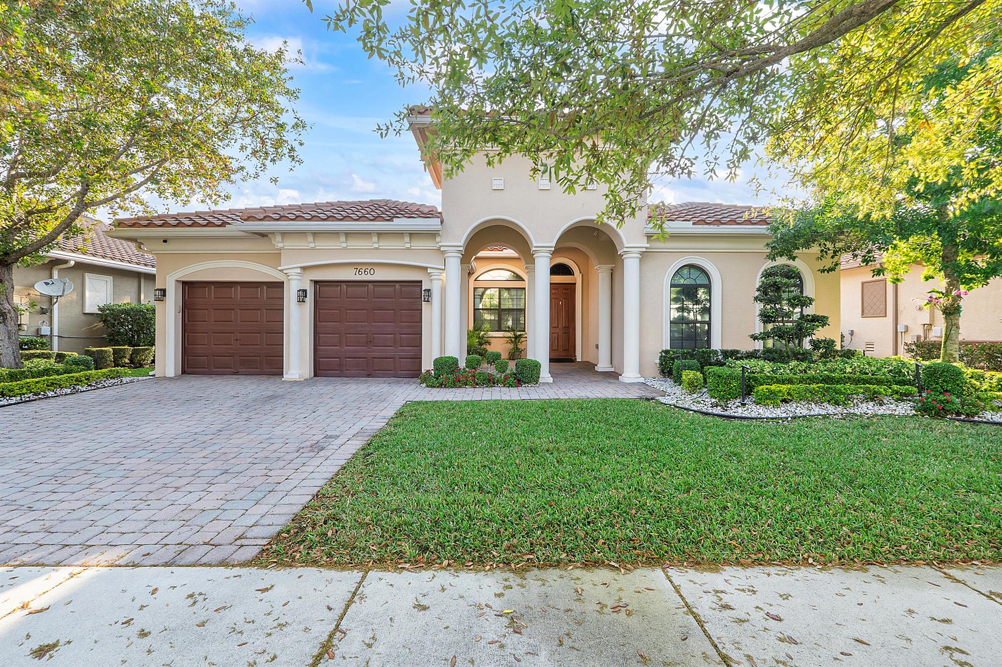7660 Red Bay Lane