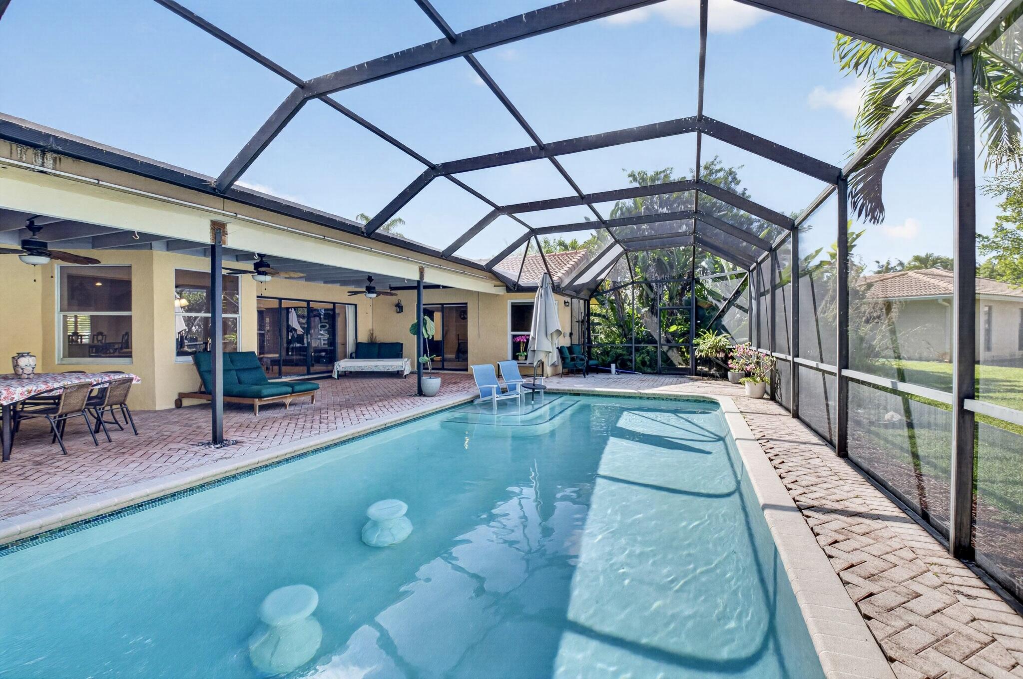 BOCA GREENS 1 - Residential