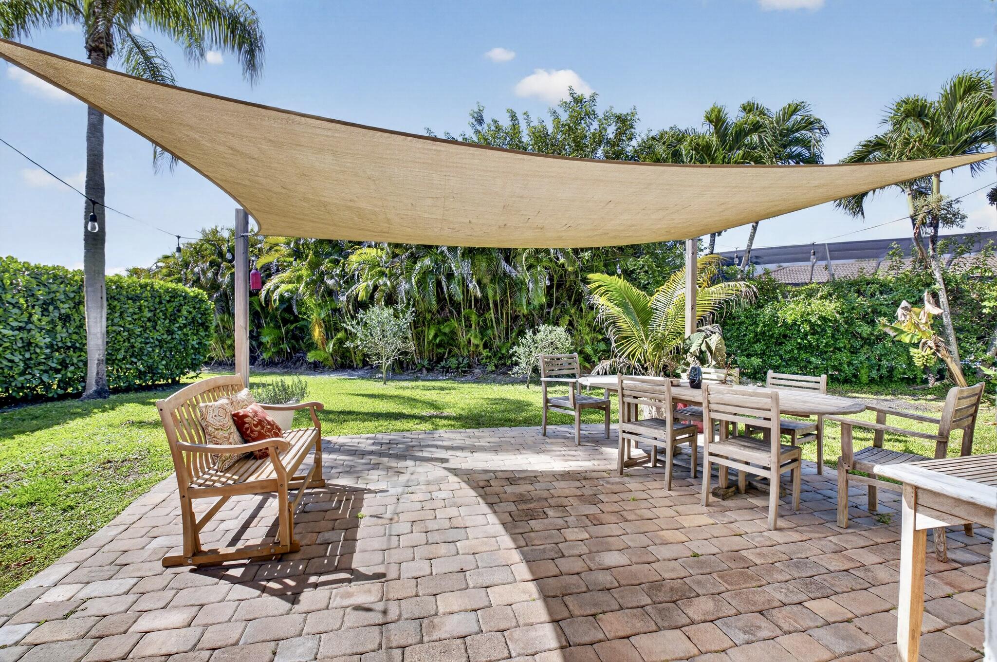 BOCA GREENS 1 - Residential