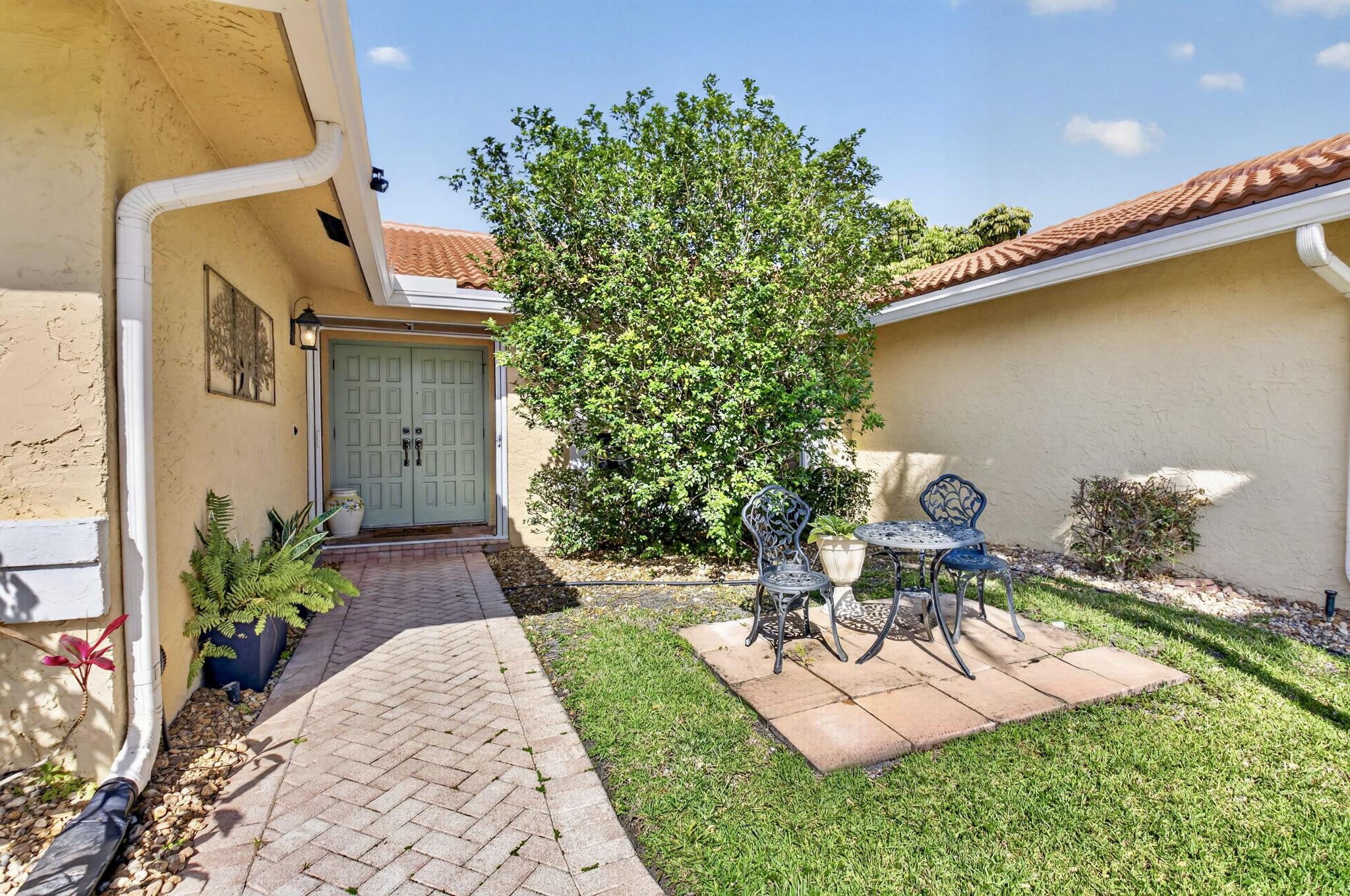 BOCA GREENS 1 - Residential