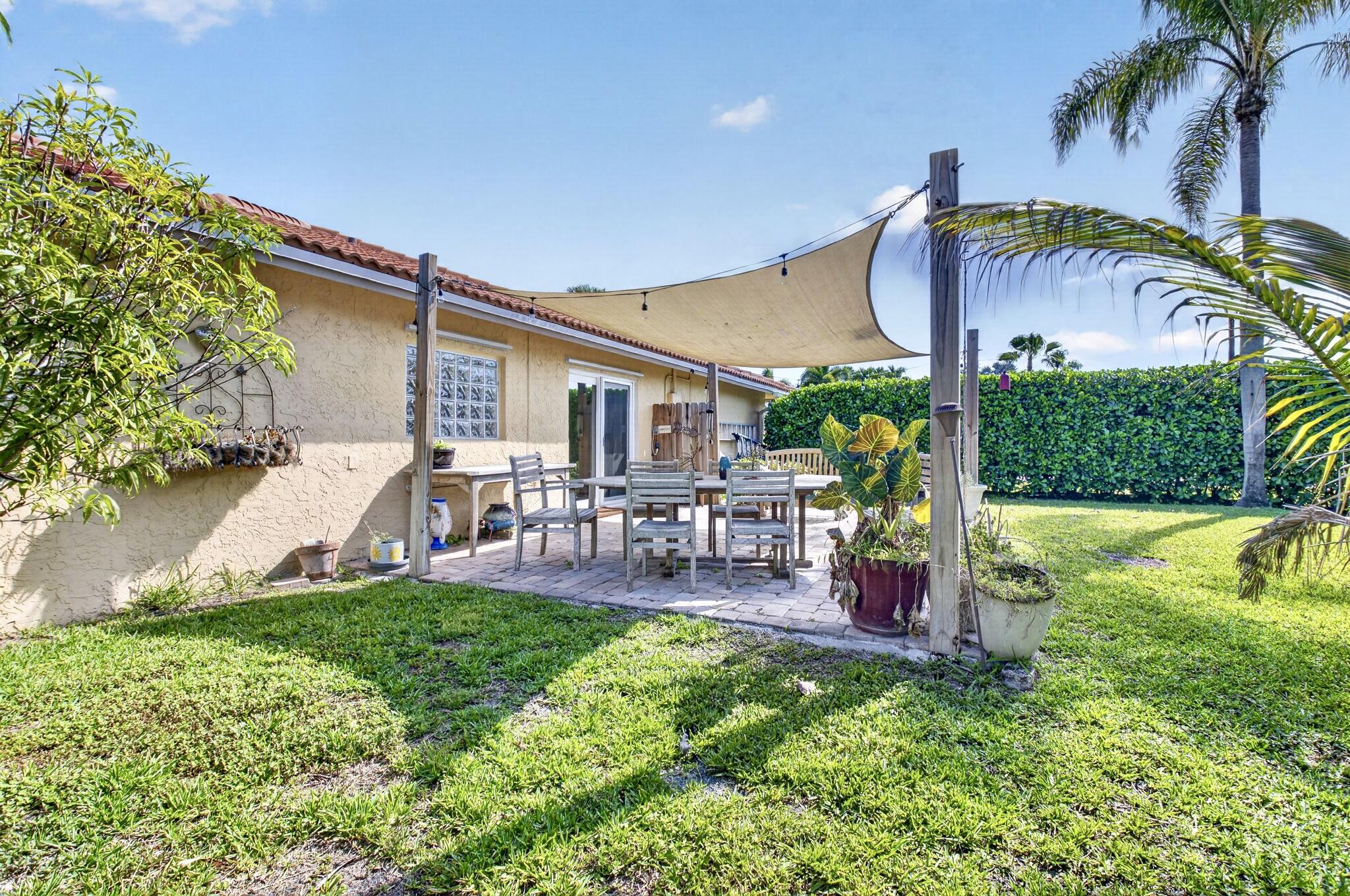 BOCA GREENS 1 - Residential