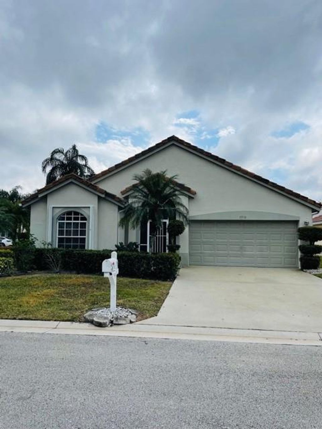 Photo of 7710 Great Glen Cir, Delray Beach, FL 33446 (MLS # F10315101)