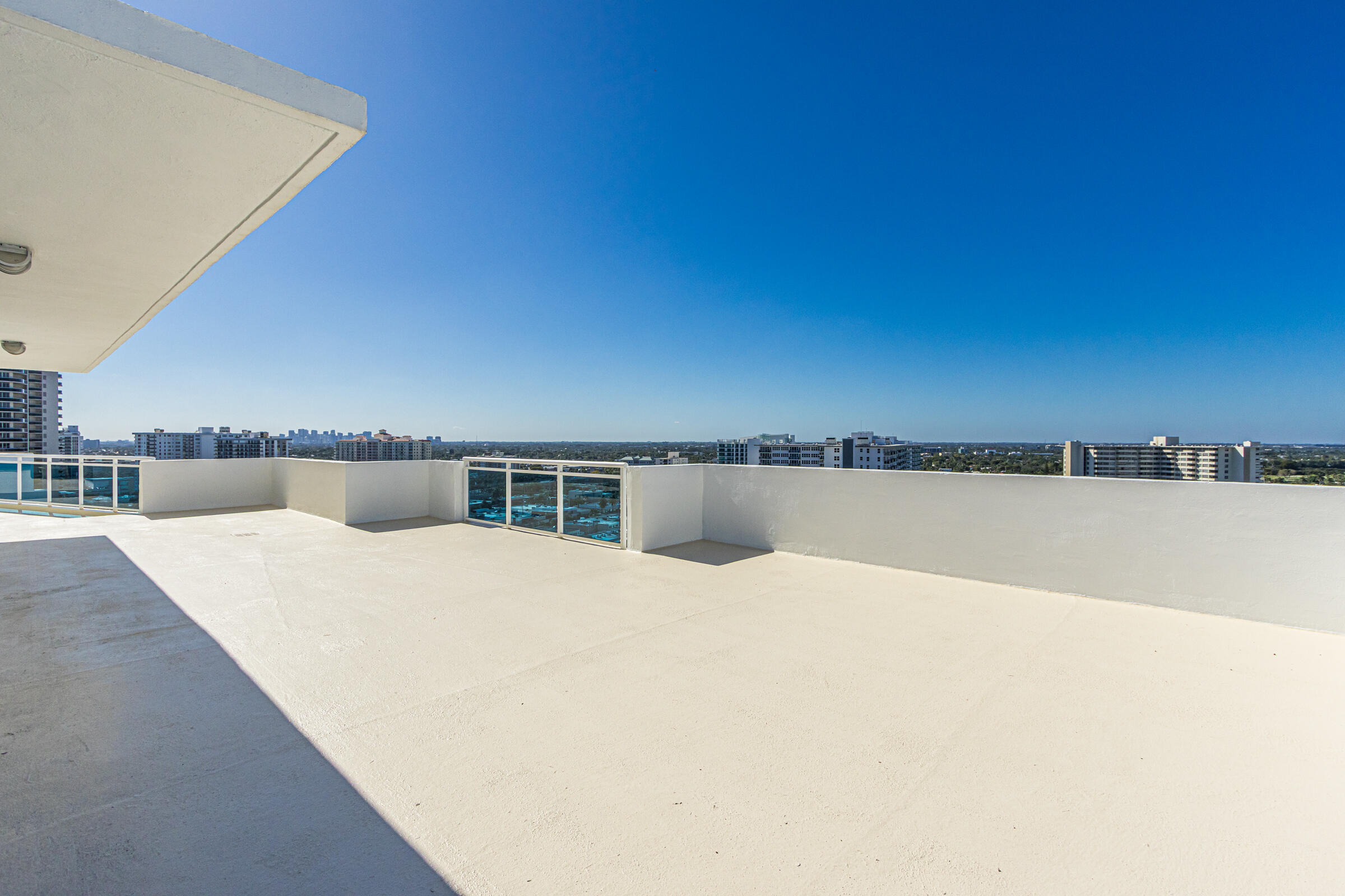 COMMODORE CONDO - Residential Lease