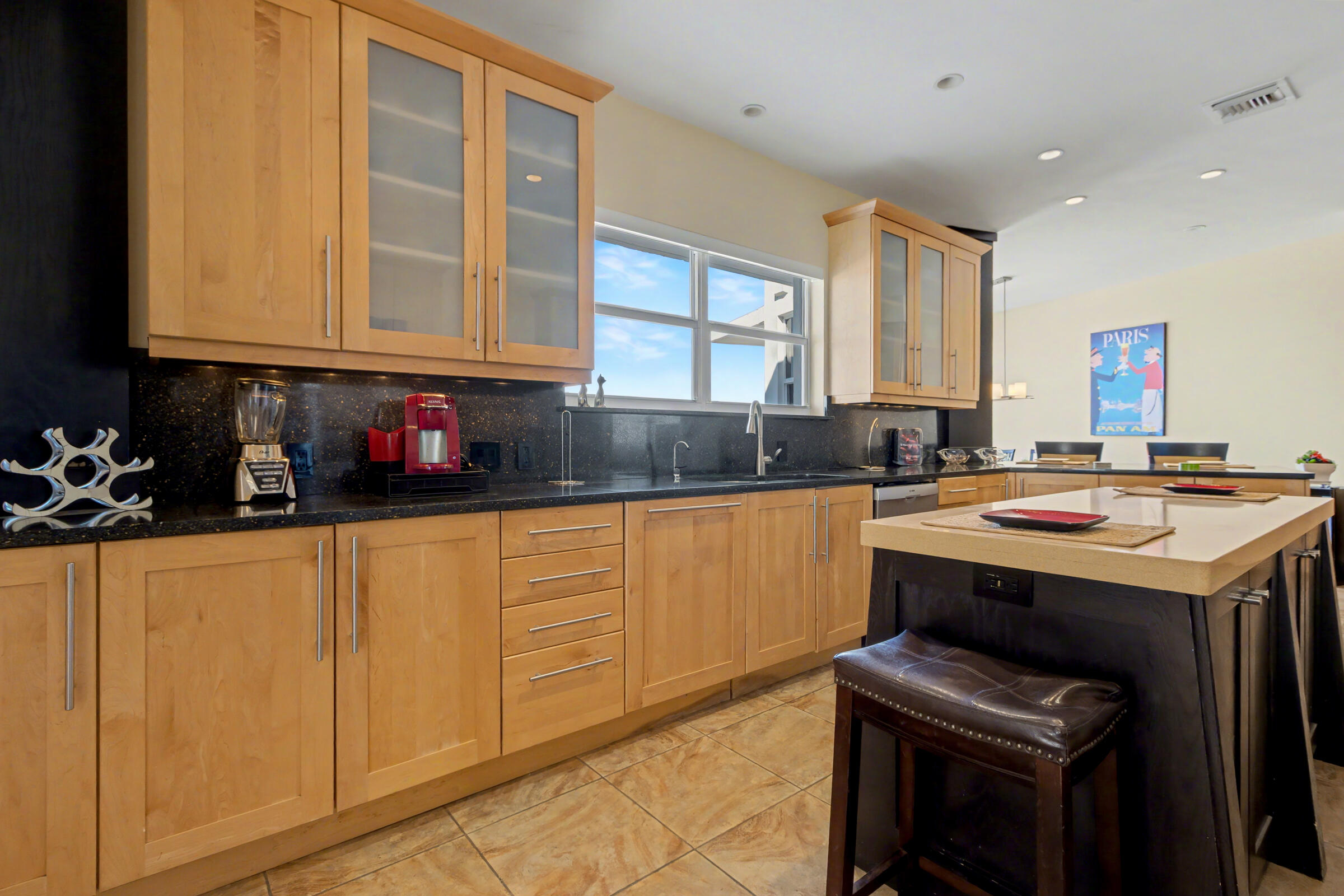 COMMODORE CONDO - Residential Lease