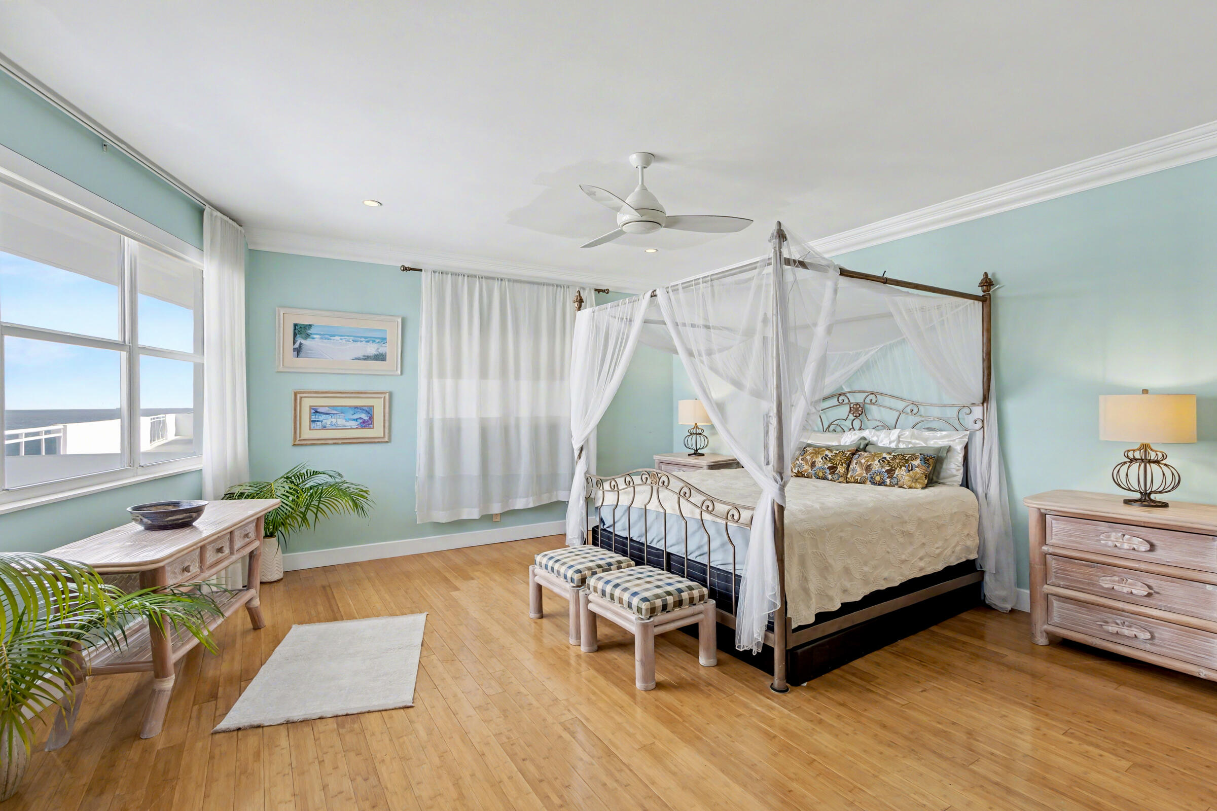 COMMODORE CONDO - Residential Lease