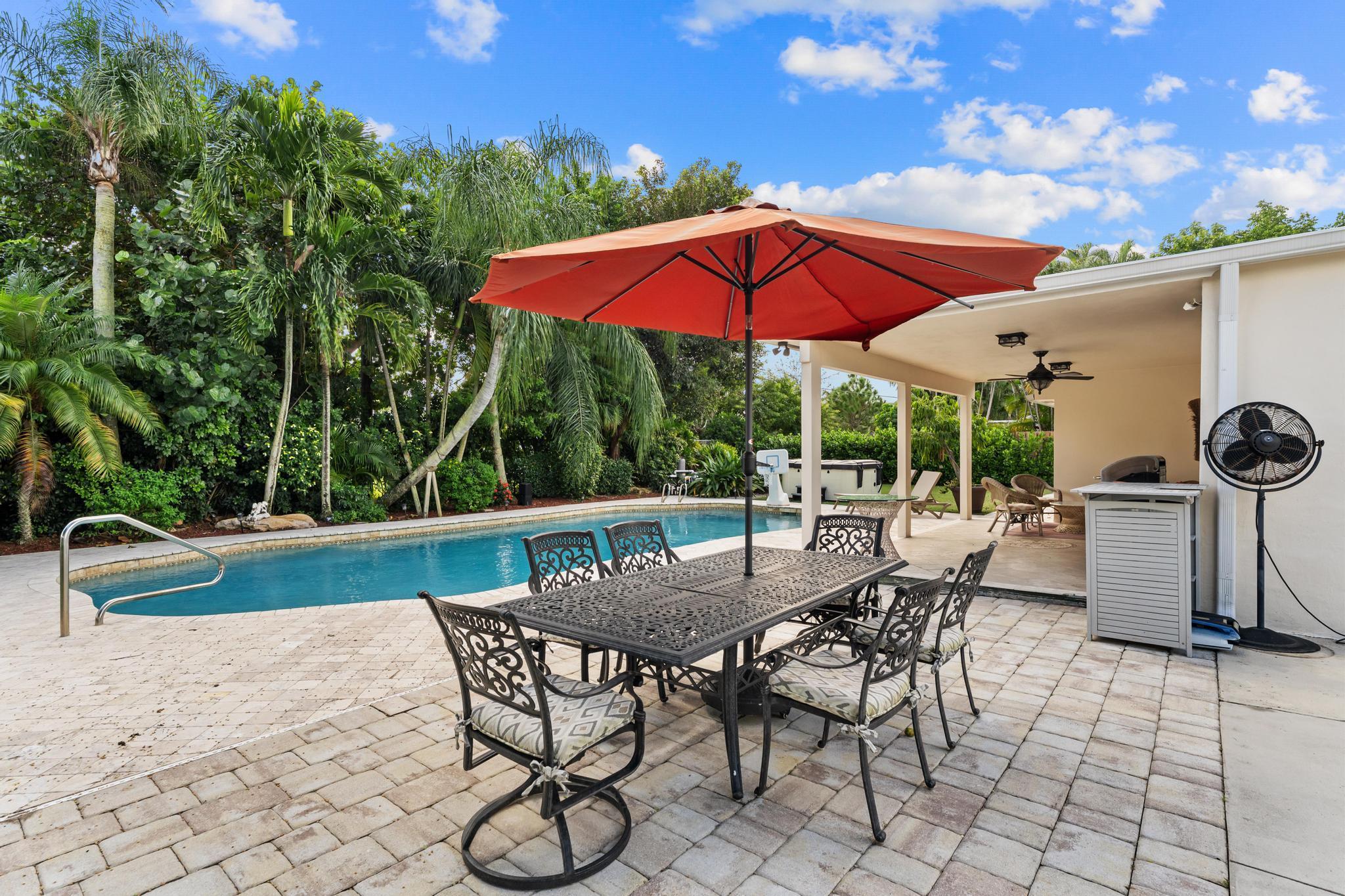 DEXTERS SUB IN - Residential