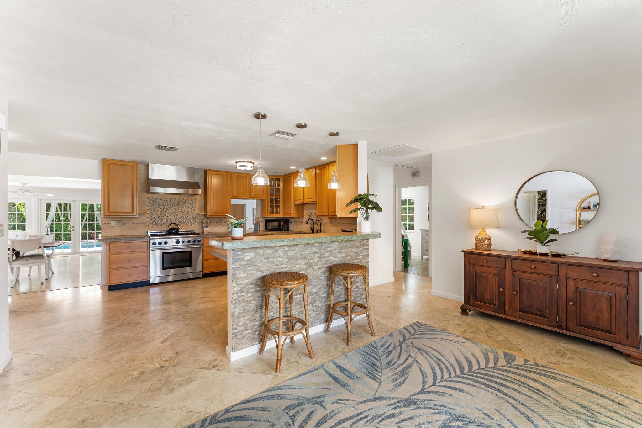 DEXTERS SUB IN - Residential