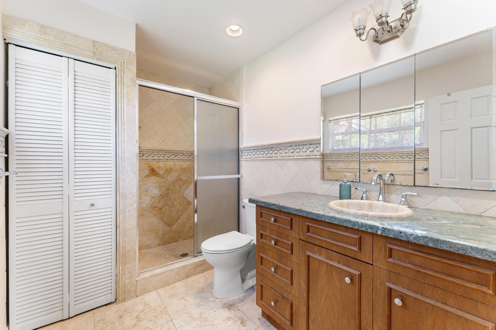 DEXTERS SUB IN - Residential