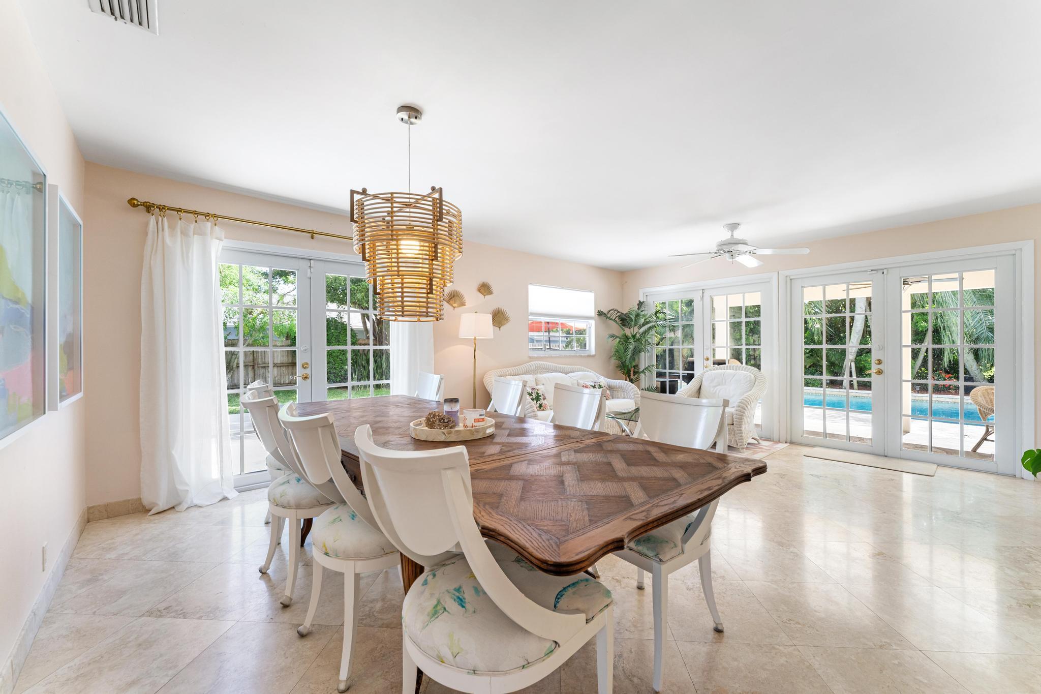 DEXTERS SUB IN - Residential