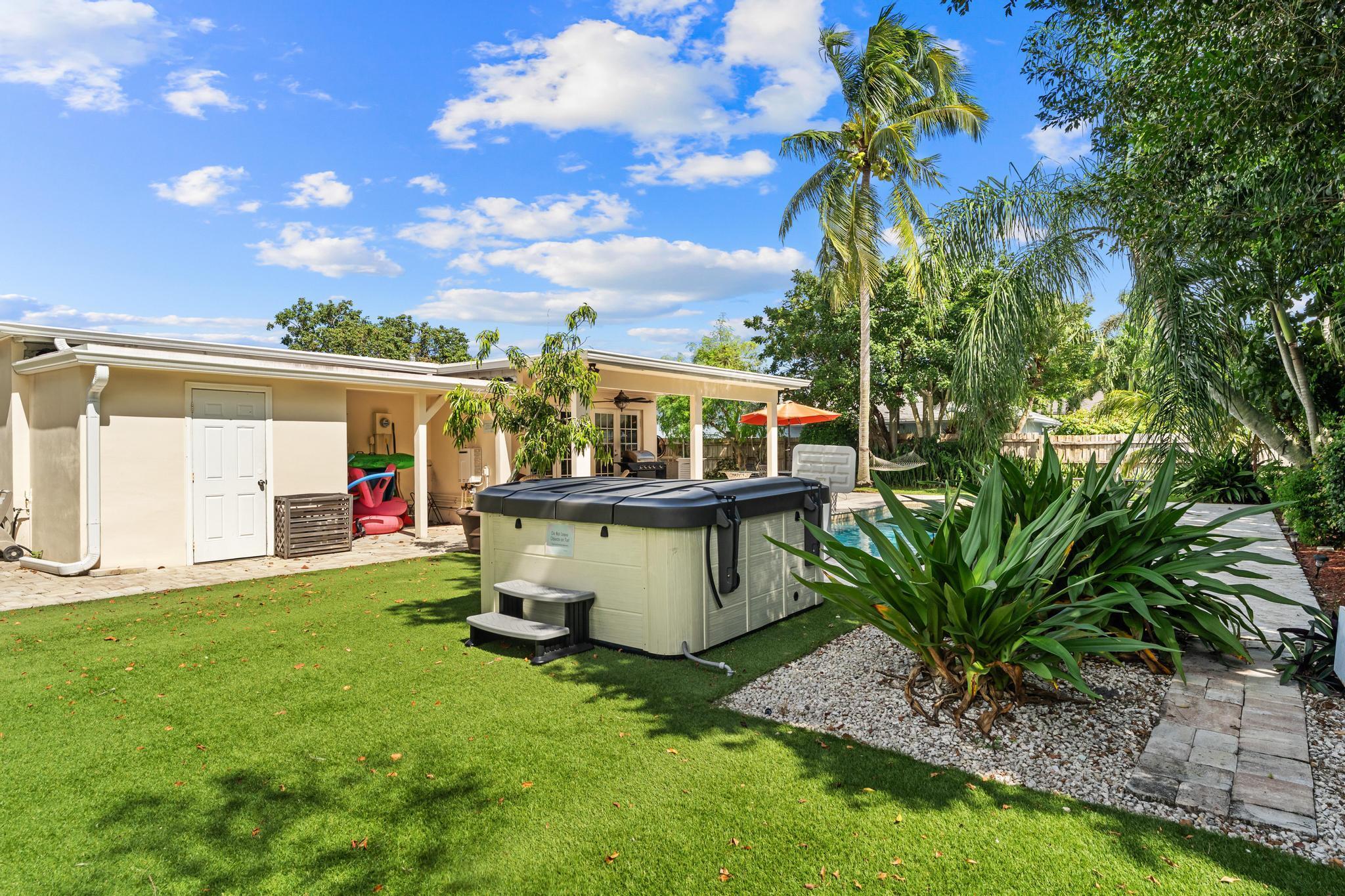 DEXTERS SUB IN - Residential