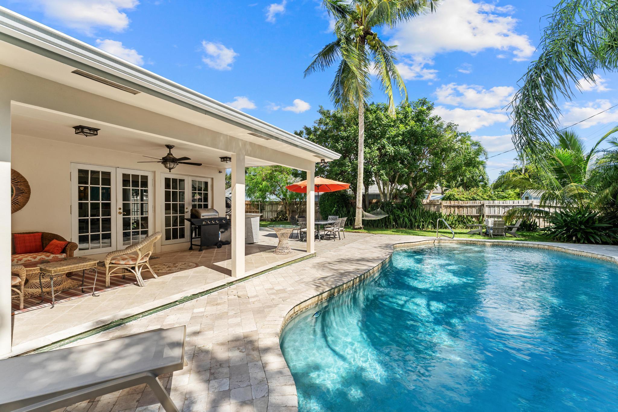 DEXTERS SUB IN - Residential